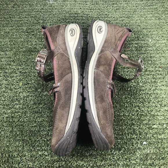 Chaco Womens Petaluma Mary Jane Shoes Coffee Bean Perforated Buckle Leather 9.5 - Picture 3 of 8